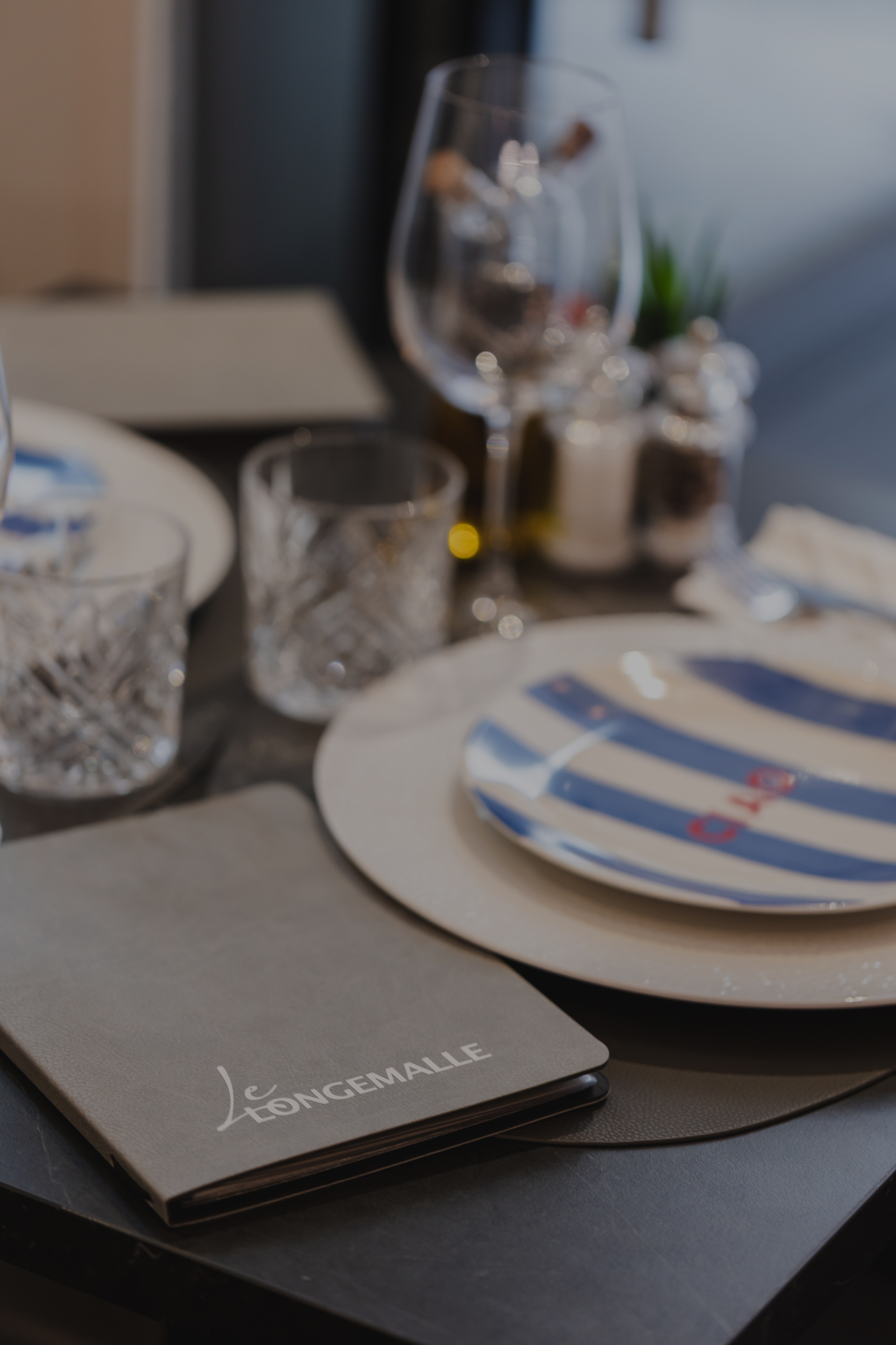 table Le Longemalle Restaurant
